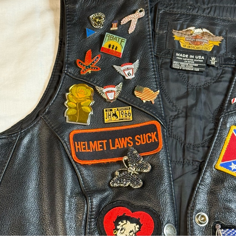 Women's Harley Davidson
Leather Vest - Picture 3 of 16